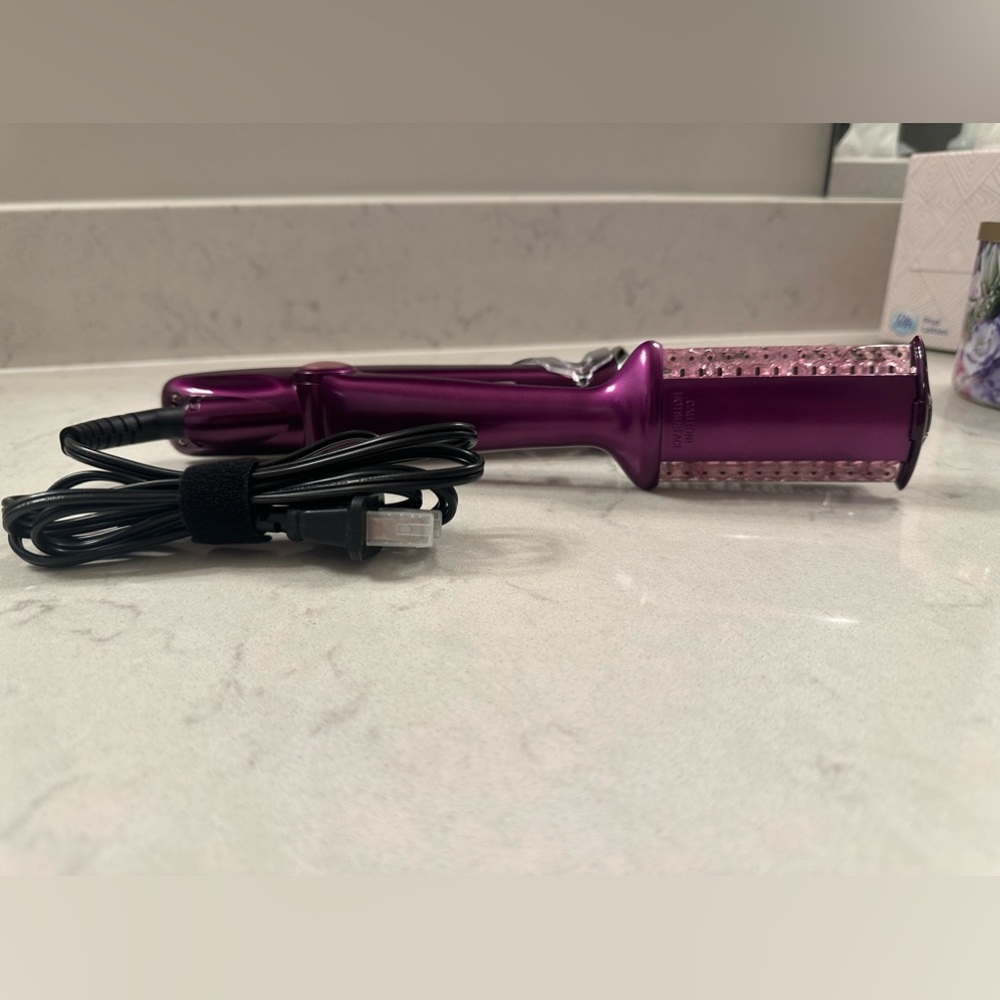 Straighten rotation iron add body and shine to hair new only not have box